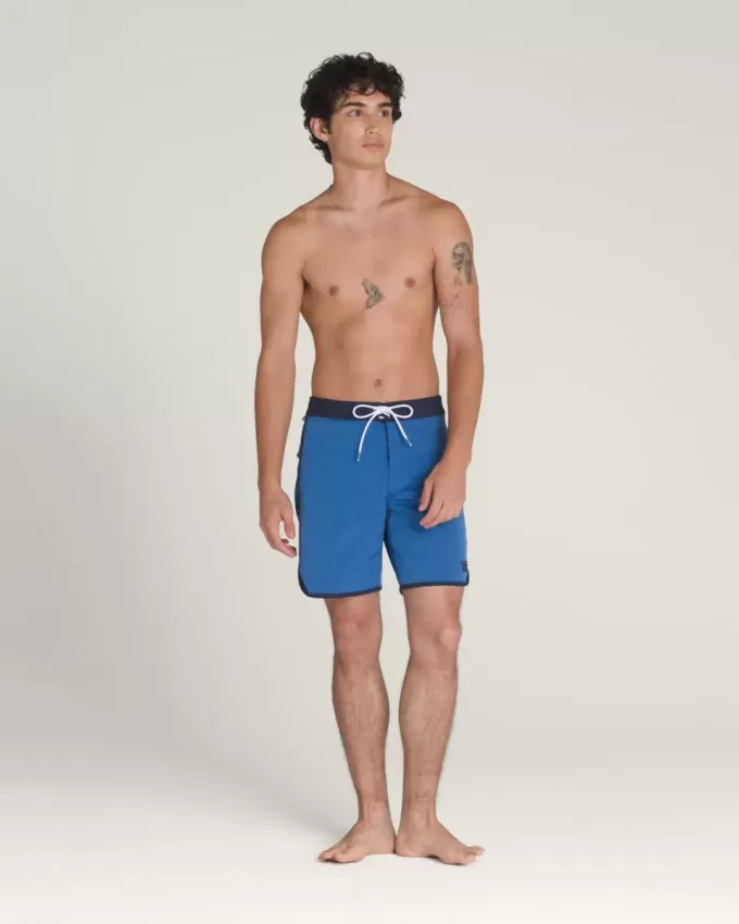 Everride Scalloped 18” Boardshorts Everride Scalloped 18” Boardshorts