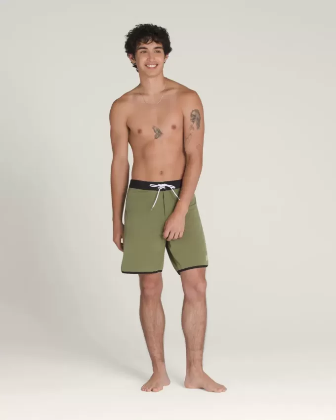 Everride Scalloped 18” Boardshorts Everride Scalloped 18” Boardshorts