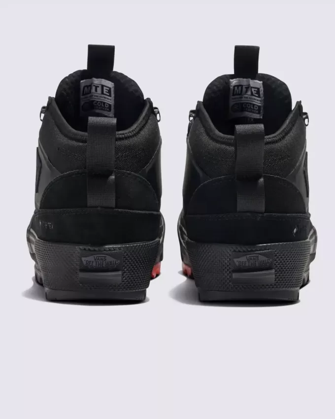 Halvhytt GORE-TEX isolerad sko Halvhytt GORE-TEX isolerad sko