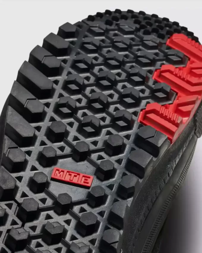 Halvhytt GORE-TEX isolerad sko Halvhytt GORE-TEX isolerad sko