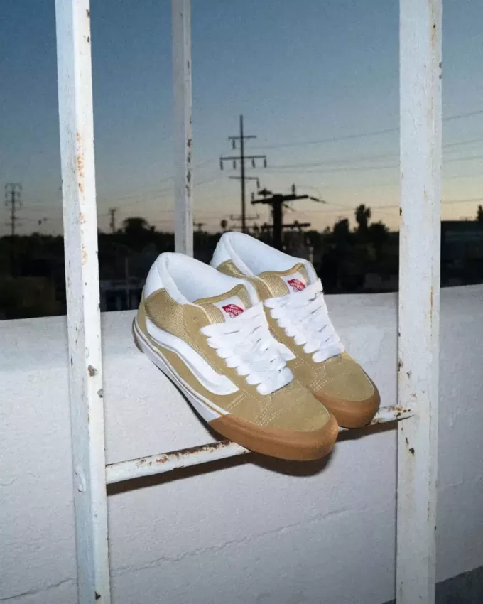 Knu Mid Shoe Knu Mid Shoe