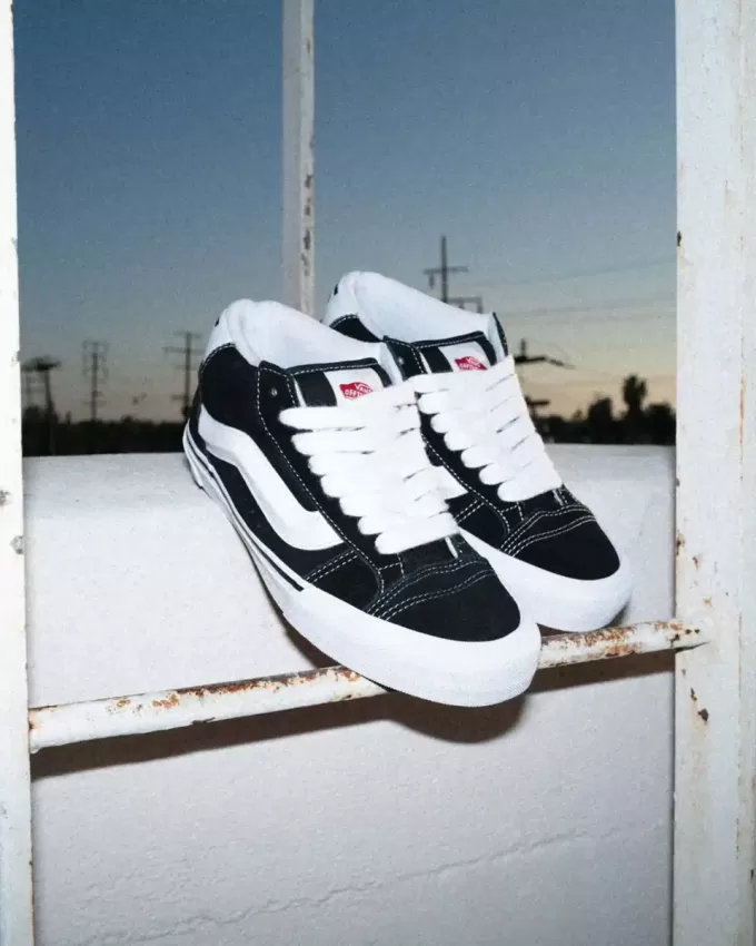 Knu Mid Shoe Knu Mid Shoe