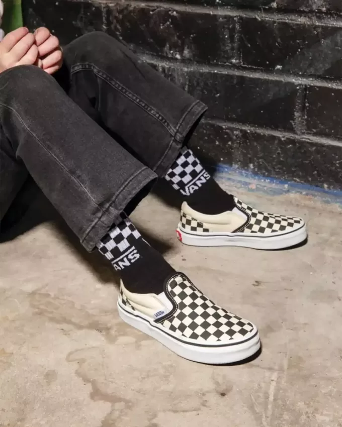 Little Kids Classic Slip-On schackbrädesko