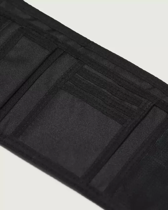 Sliped Trifold-plånbok Sliped Trifold-plånbok