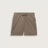 Sortiment avslappnade elastiska 18-tumsshorts Sortiment avslappnade elastiska 18-tumsshorts