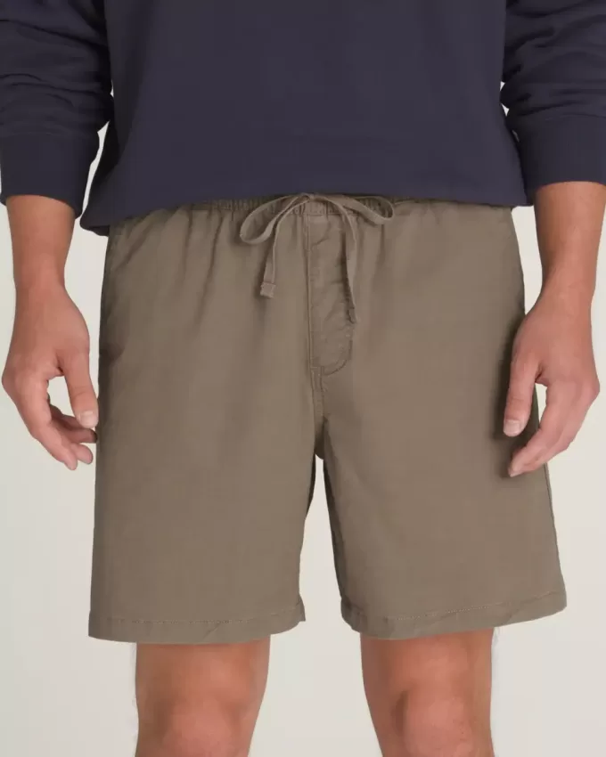 Sortiment avslappnade elastiska 18-tumsshorts Sortiment avslappnade elastiska 18-tumsshorts