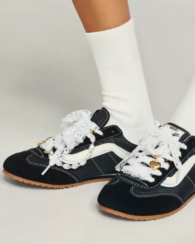 Vans Pearl and Lace Shoe Charm Set