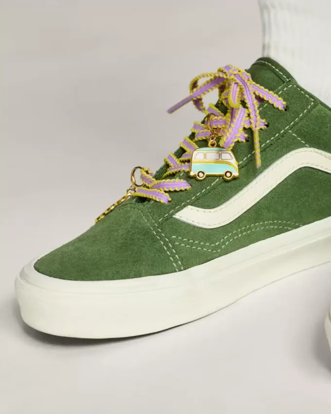 Vans Retro California Shoe Charm Set Vans Retro California Shoe Charm Set